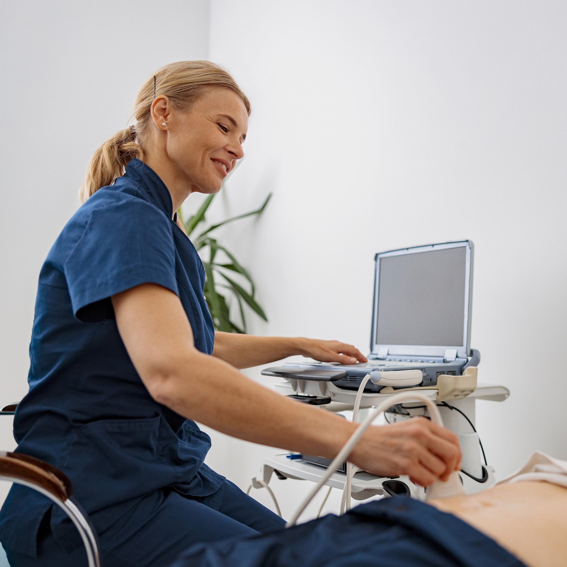 Free Ultrasounds A woman getting a free ultrasound in Greenville, Kentucky